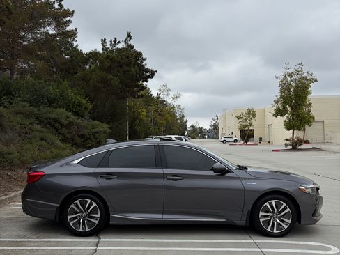 Used 2021 Honda Accord EX-L image 9