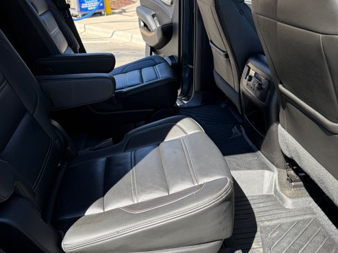 Used 2018 GMC Yukon Denali w/ Denali Ultimate Package image 14
