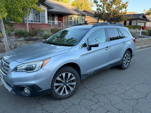 Used 2015 Subaru Outback 2.5i Limited image 7