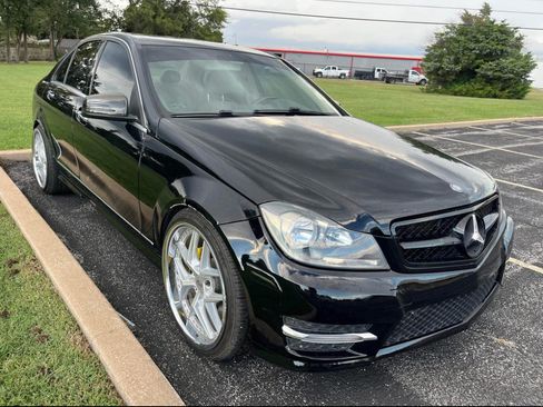 Used 2014 Mercedes-Benz C 250 Sedan w/ Premium 1 Package image 9