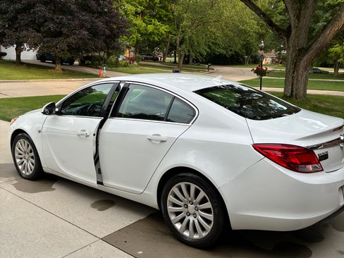 Used 2011 Buick Regal CXL FWD image 15