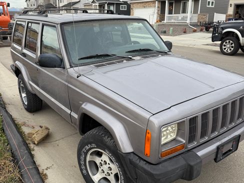 Used 2000 Jeep Cherokee Sport image 8