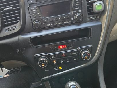 Used 2011 Kia Optima LX w/ Convenience Pkg