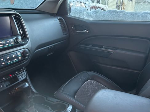 Used 2016 Chevrolet Colorado Z71 image 9