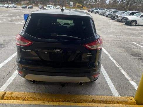 Used 2013 Ford Escape SE image 4