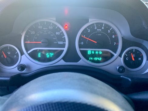 Used 2007 Jeep Wrangler Unlimited Sahara w/ Trailer Tow Group image 17