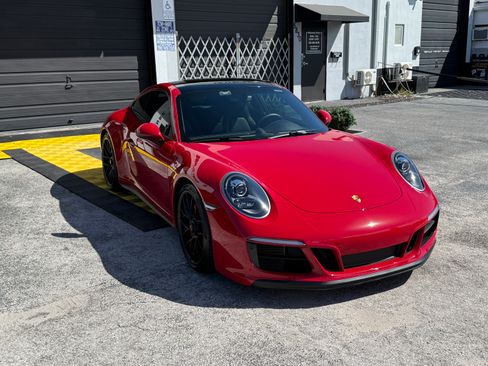 Used 2019 Porsche 911 GT3 RS image 6