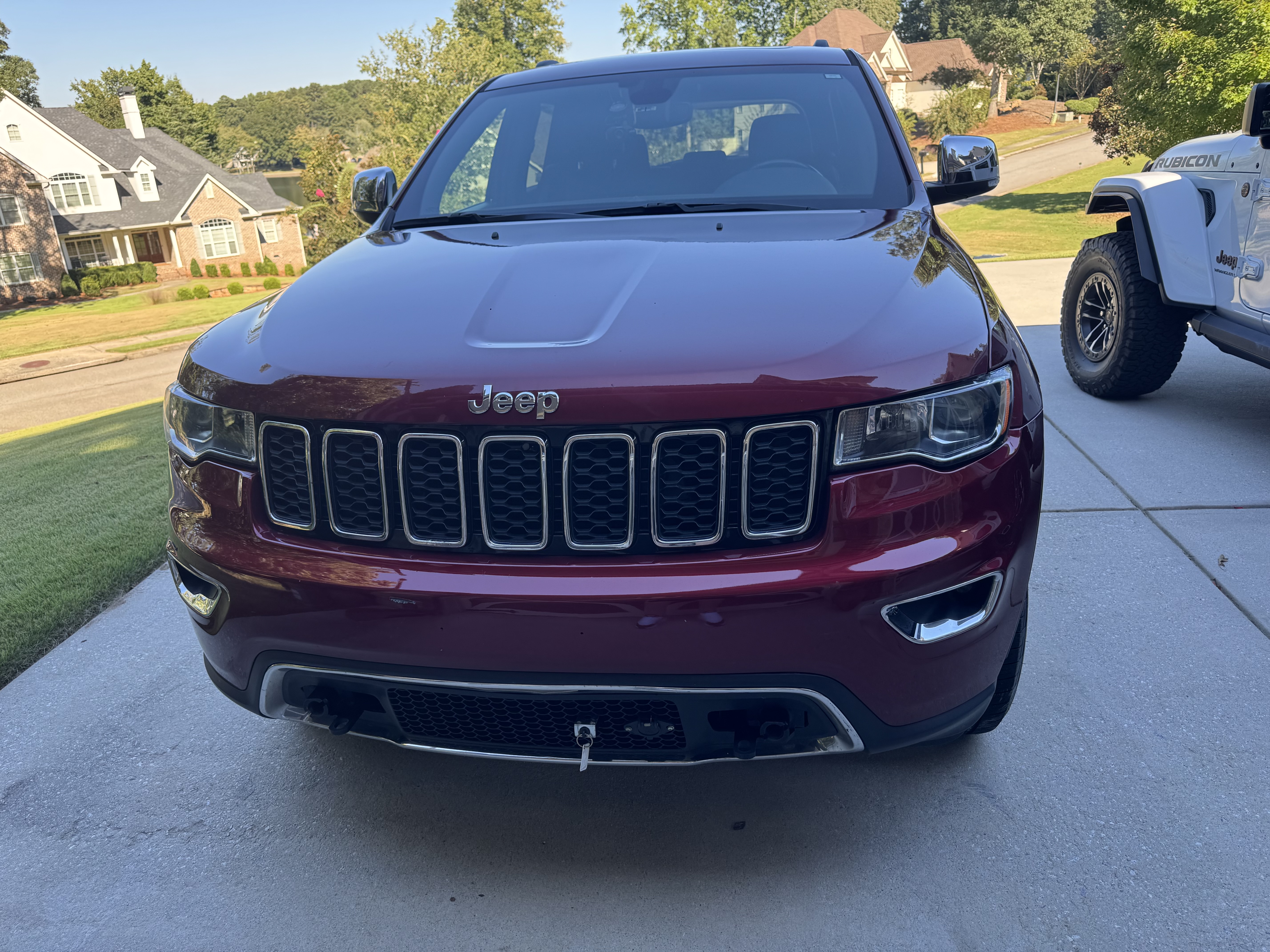 Used 2022 Jeep Grand Cherokee Limited AWD/4WD image 1