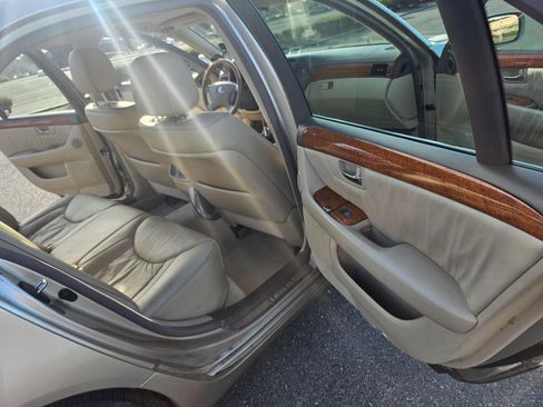Used 2005 Lexus LS 430 image 19