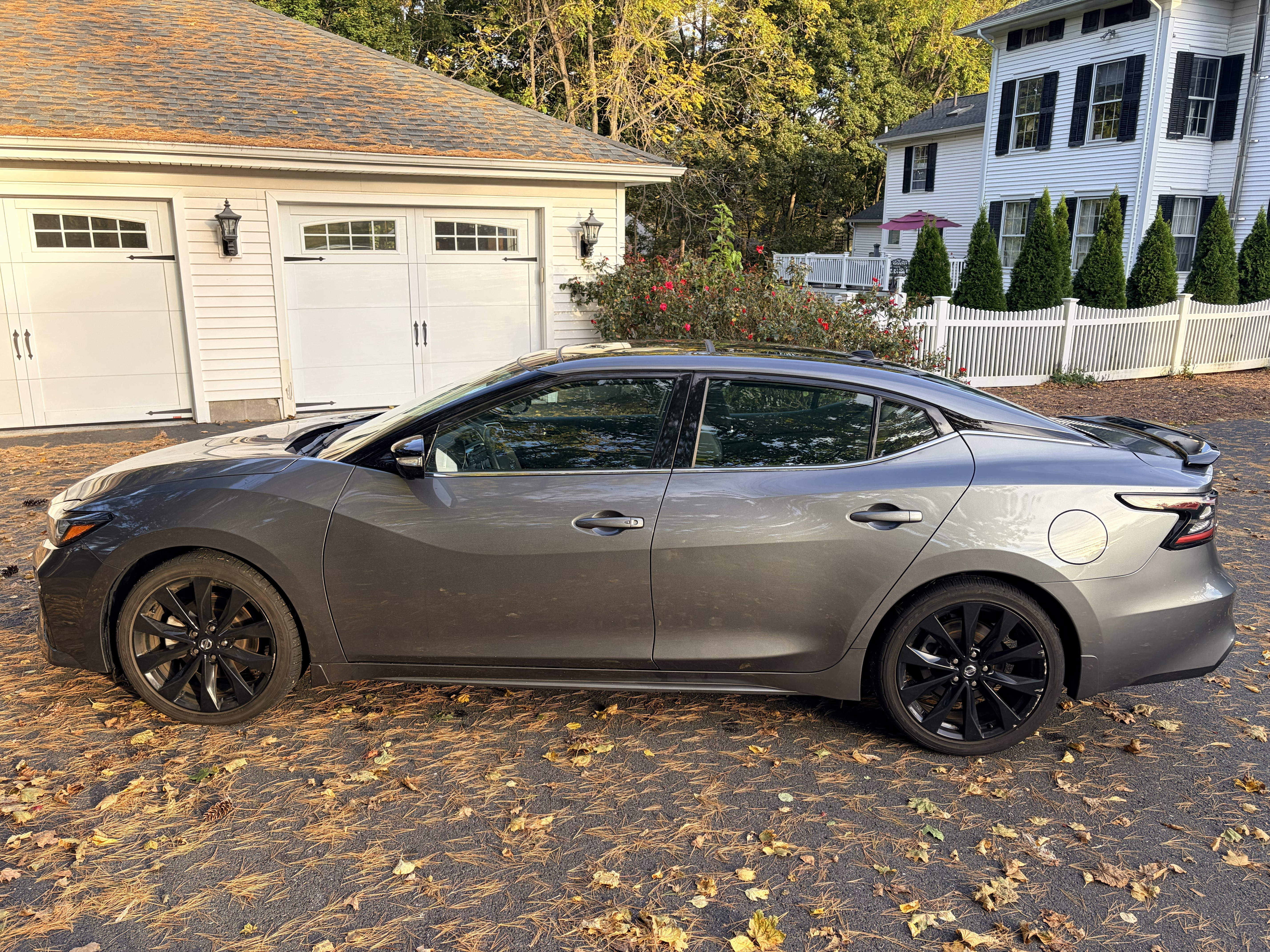 Used 2019 Nissan Maxima SR w/ Premium Package FWD image 5