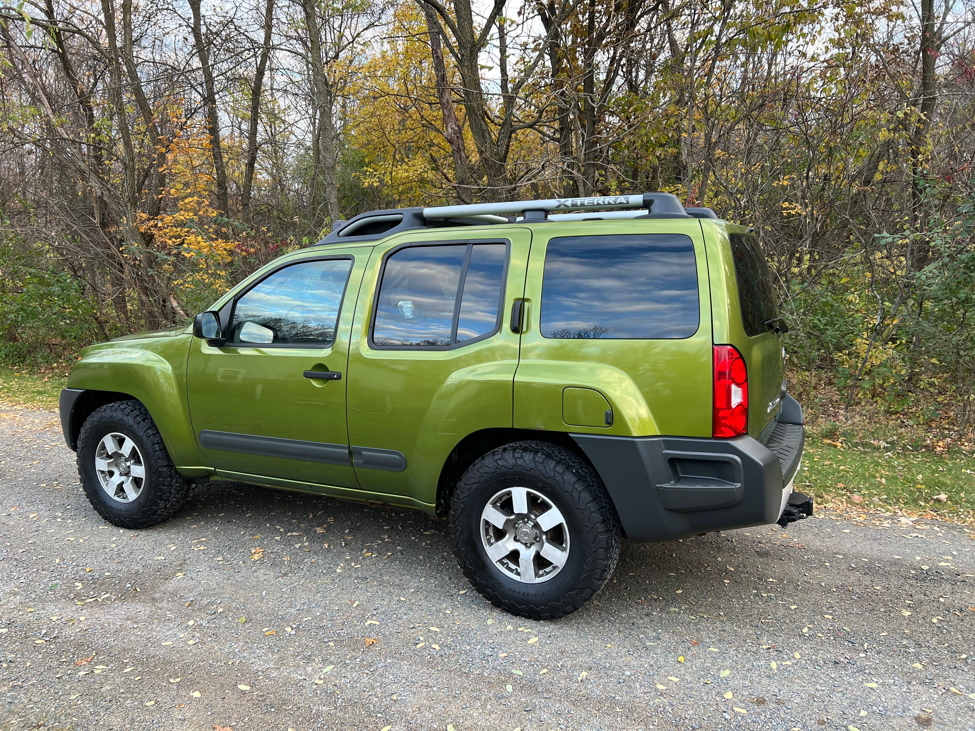 Used 2012 Nissan Xterra PRO-4X AWD/4WD image 6