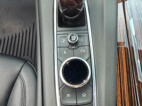 Used 2024 Cadillac Escalade Luxury w/ LPO, Floor Liner Package AWD/4WD image 14
