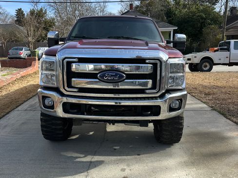 Used 2013 Ford F250 Lariat w/ Lariat Ultimate Pkg image 12