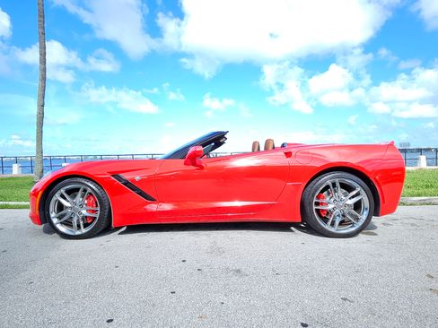 Used 2014 Chevrolet Corvette Stingray Convertible w/ 3LT Preferred Equipment Group image 4