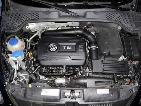 Used 2015 Volkswagen Beetle 1.8T Classic image 10