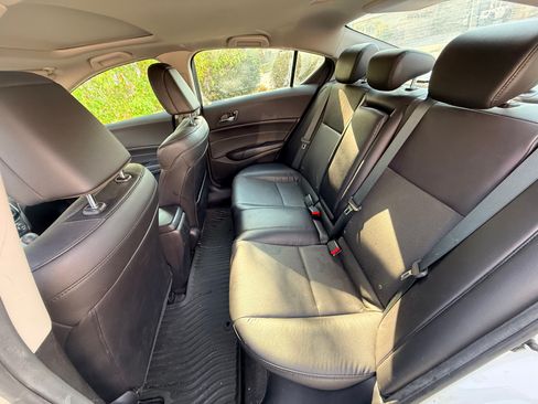 Used 2014 Acura ILX FWD image 8