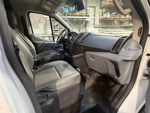 Used 2018 Ford Transit 150 130 Low Roof image 5