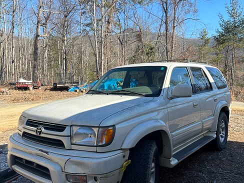 Used 2002 Toyota 4Runner Limited image 9