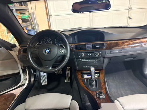 Used 2013 BMW 335i xDrive Coupe AWD/4WD image 9