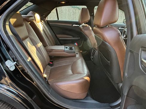 Used 2013 Chrysler 300 C w/ Beats Audio Group image 18