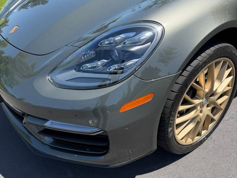 Used 2022 Porsche Panamera GTS AWD/4WD image 2