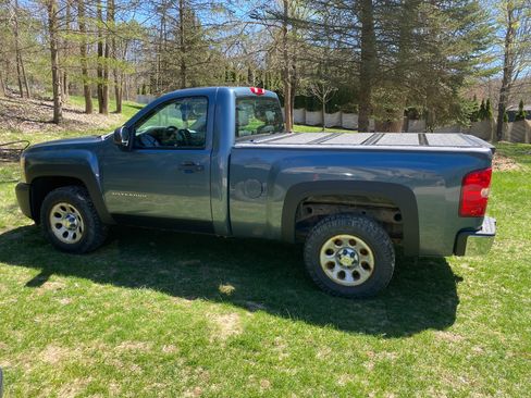 Used 2010 Chevrolet Silverado 1500 W/T image 18