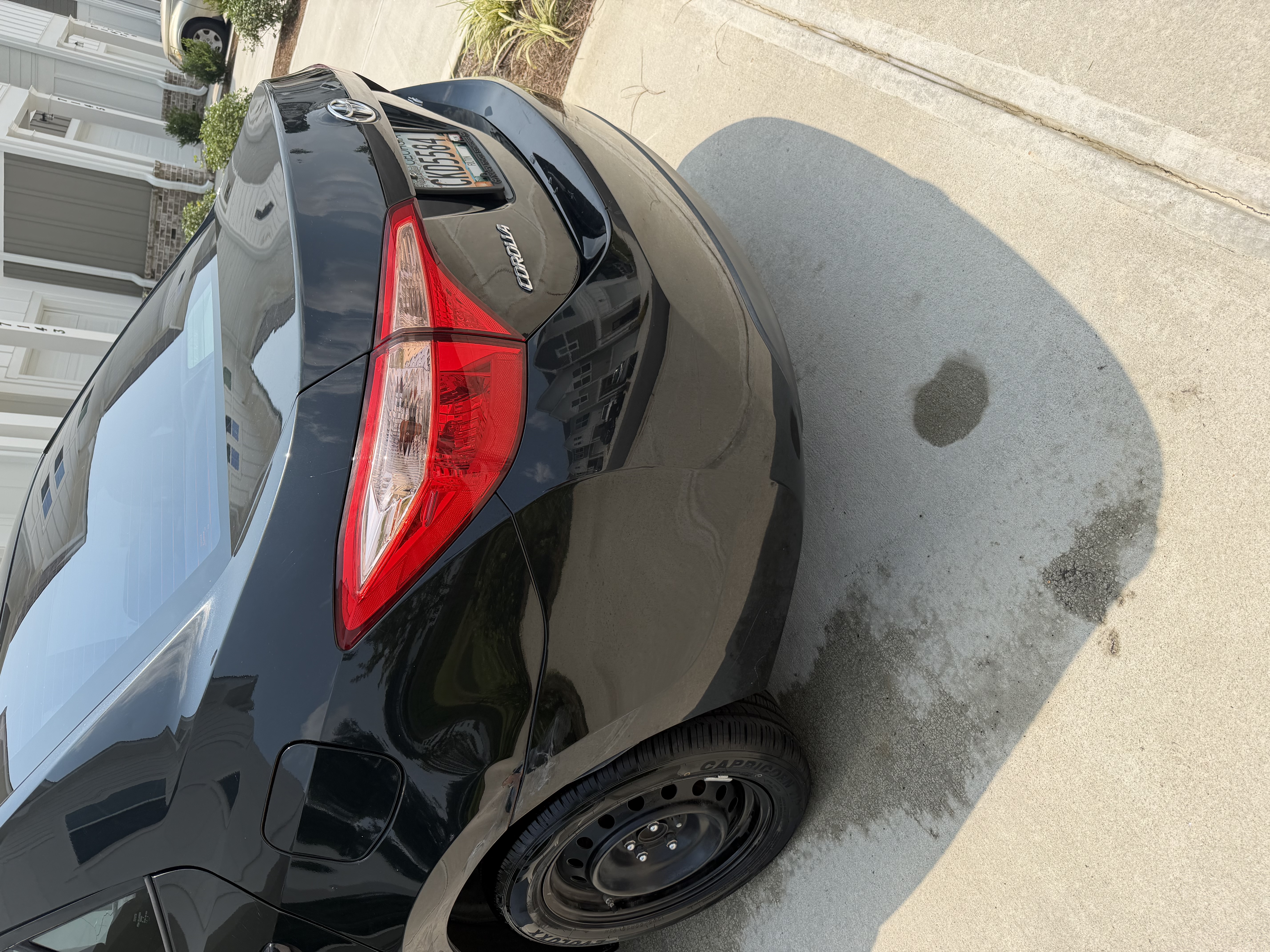 Used 2019 Toyota Corolla LE FWD image 15