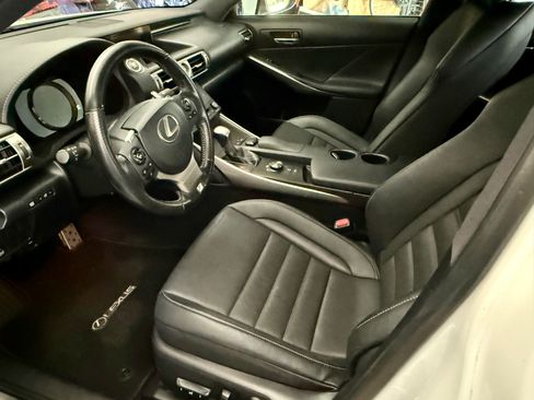 Used 2016 Lexus IS 200t RWD image 6