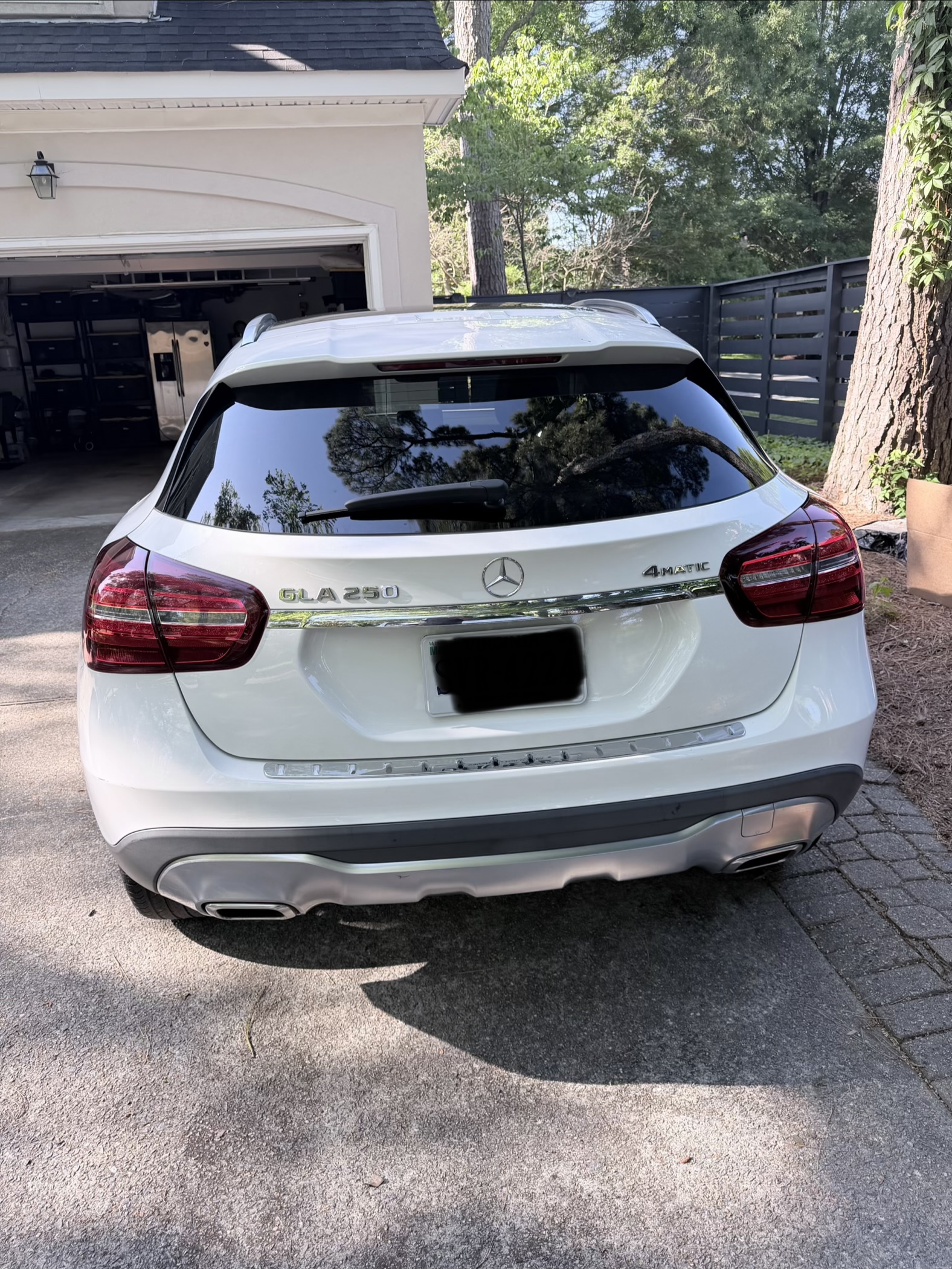 Used 2020 Mercedes-Benz GLA 250 4MATIC image 4