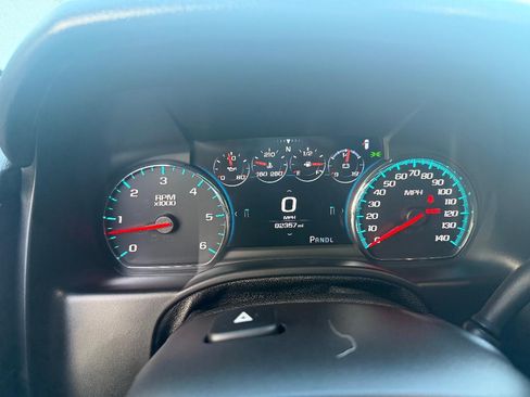 Used 2020 Chevrolet Suburban Premier w/ Premier Plus Edition image 6