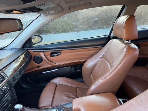Used 2007 BMW 335i Coupe image 15