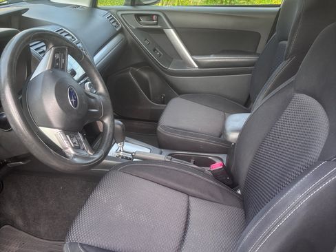 Used 2016 Subaru Forester 2.5i Premium AWD/4WD image 6