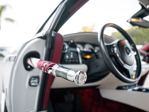 Used 2017 Rolls-Royce Wraith image 8