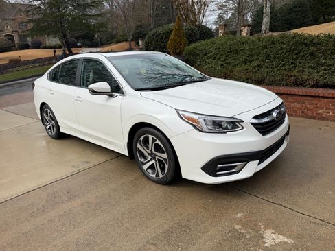 Used 2020 Subaru Legacy Limited image 1