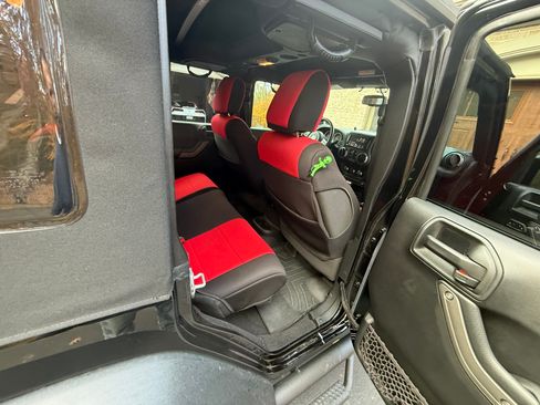 Used 2016 Jeep Wrangler Unlimited Sport w/ Quick Order Package 24S image 15