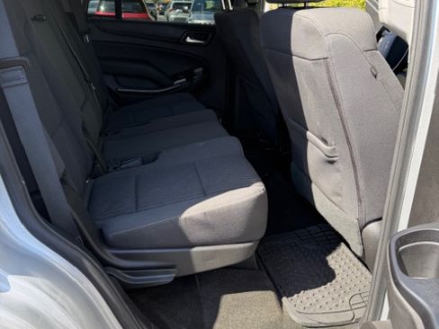 Used 2018 Chevrolet Tahoe LS image 9
