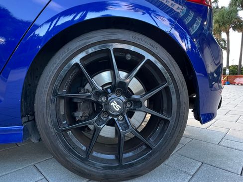 Used 2017 Volkswagen Golf Hatchback Sedan 4D image 19