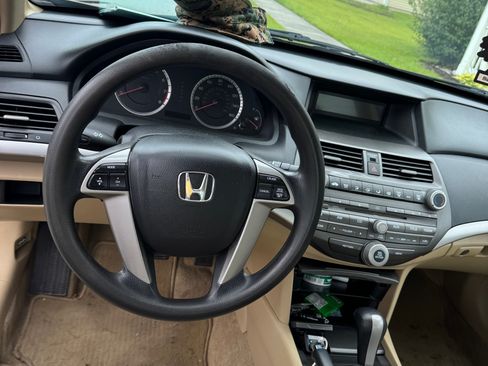 Used 2012 Honda Accord LX image 18