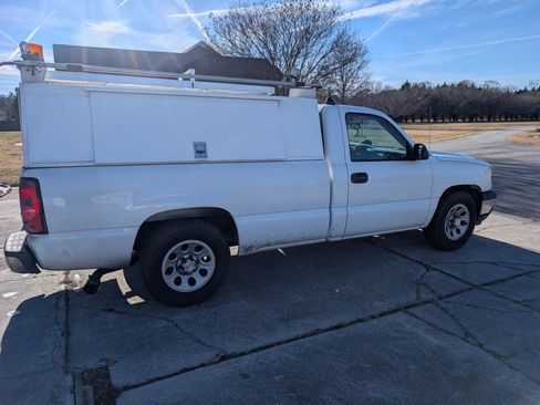 Used 2006 Chevrolet Silverado 1500 W/T image 2