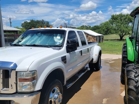 Used 2008 Ford F350 Lariat image 2