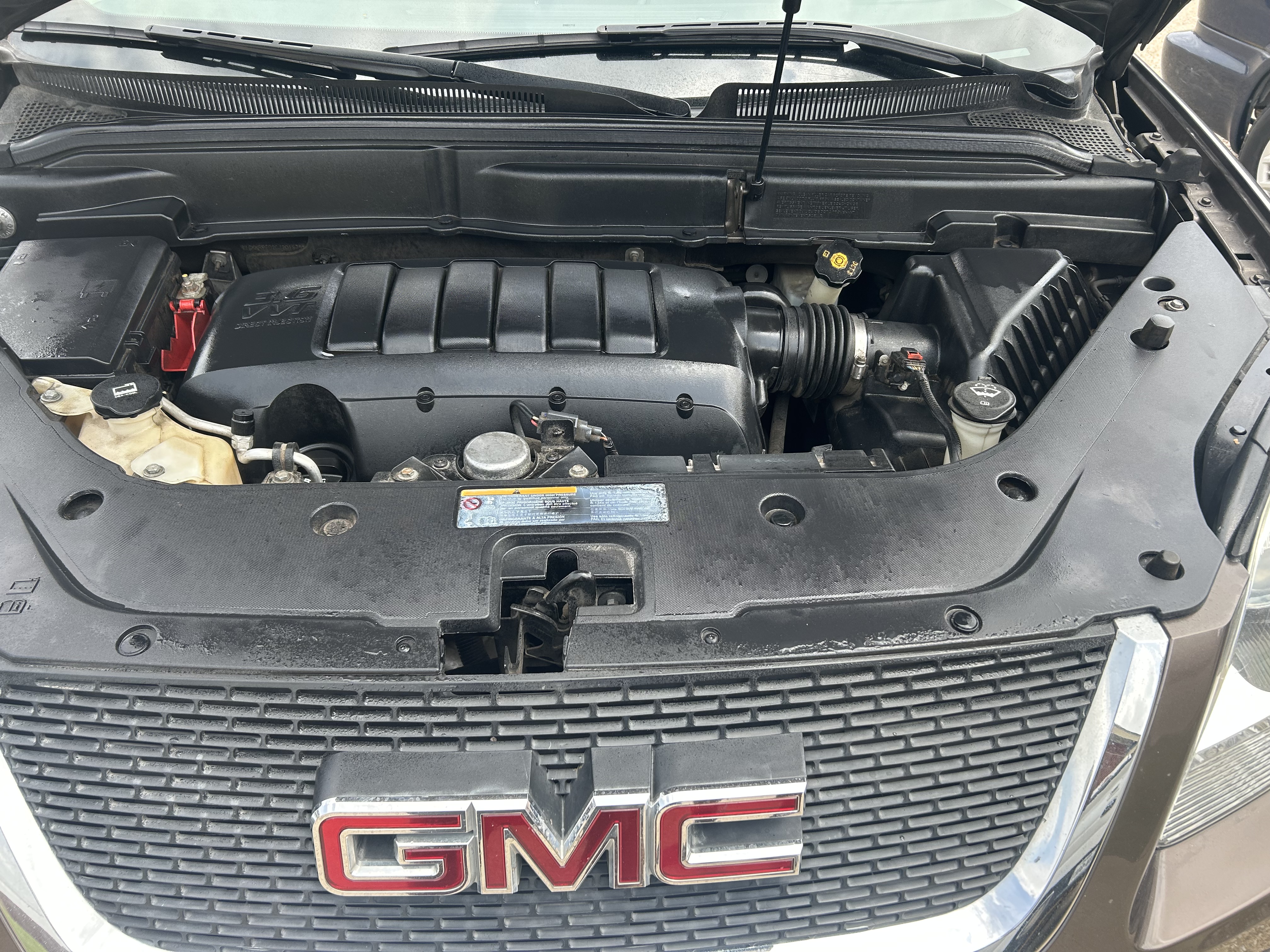 Used 2012 GMC Acadia SLE FWD image 17