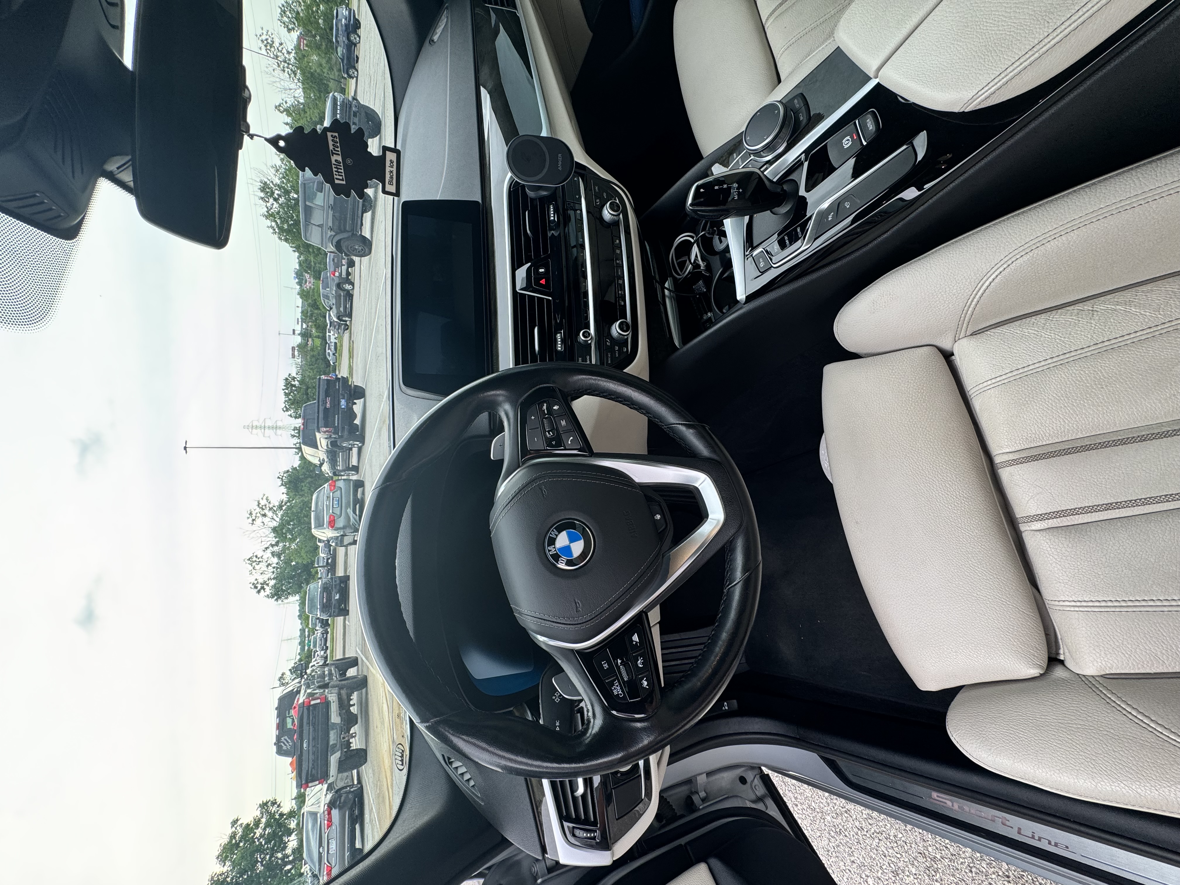 Used 2020 BMW 530i xDrive w/ Premium Package AWD/4WD image 6
