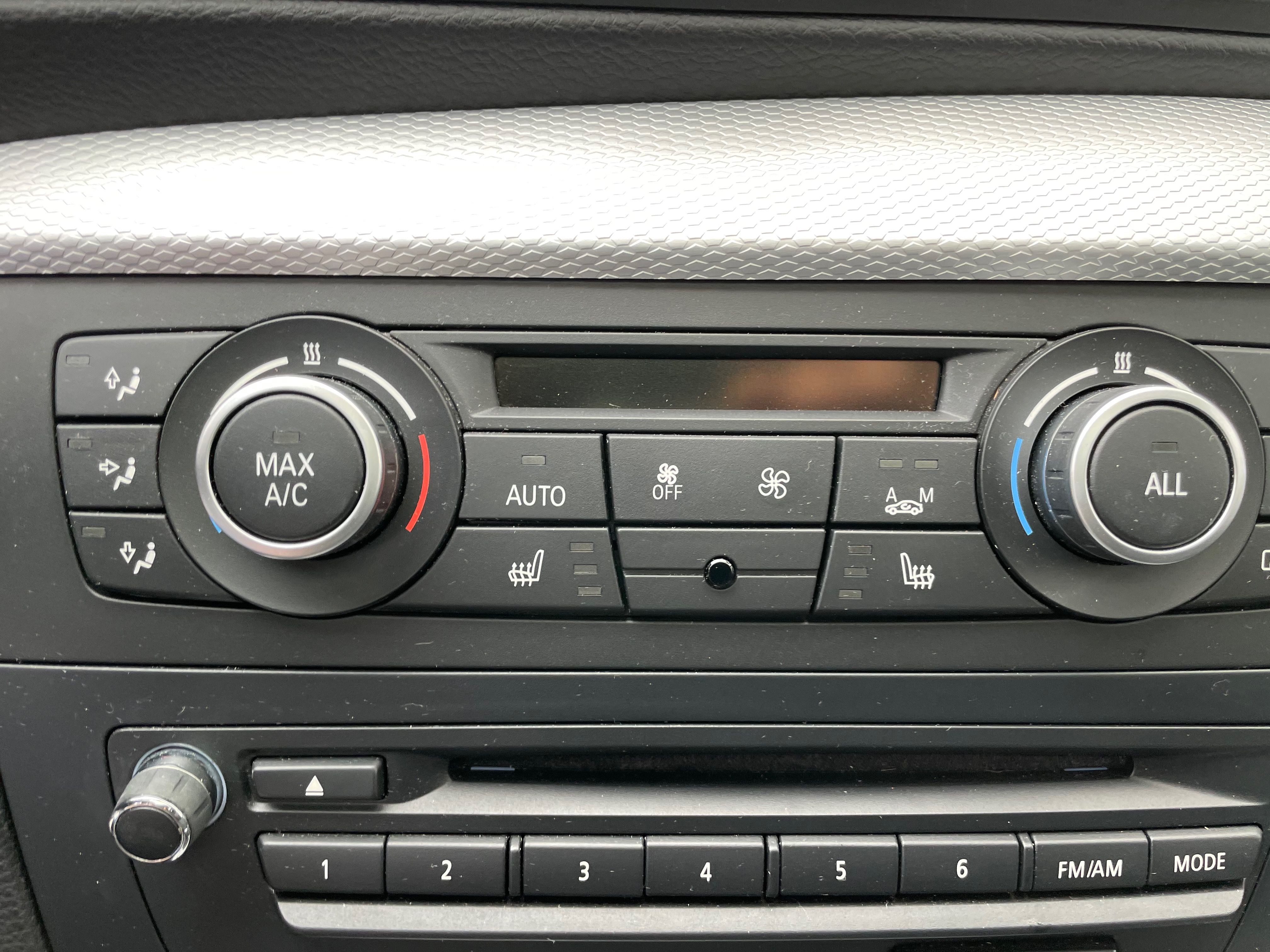 Used 2013 BMW 135is Coupe RWD image 4