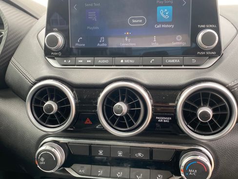 Used 2022 Nissan Sentra SV image 13