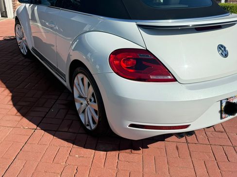 Used 2014 Volkswagen Beetle 1.8T FWD image 4