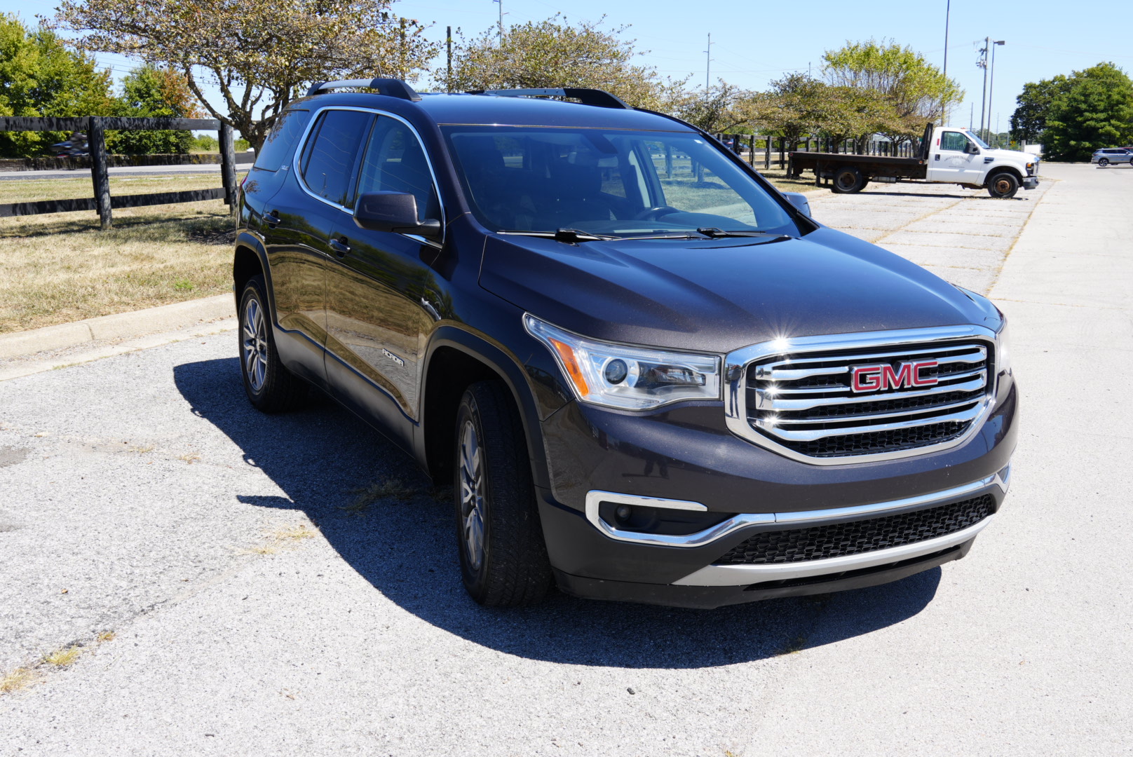 Used 2018 GMC Acadia SLE w/ Driver Alert Package I AWD/4WD image 11