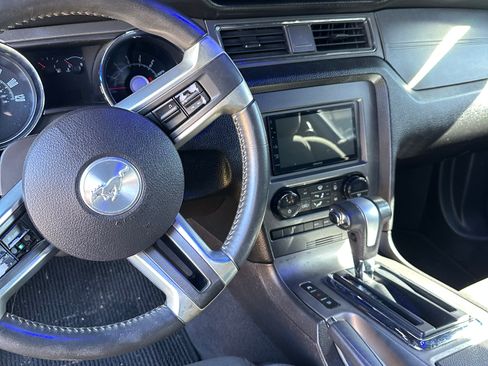 Used 2010 Ford Mustang Coupe 2D image 5