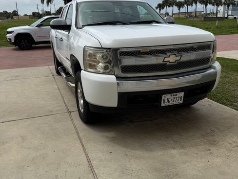 Used 2008 Chevrolet Silverado 1500 LT w/ Power Pack Plus image 4