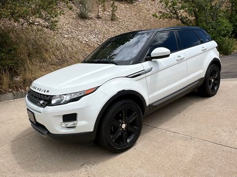 Used 2014 Land Rover Range Rover Evoque Pure Plus AWD/4WD image 17
