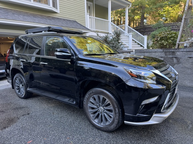 Used 2022 Lexus GX 460 Luxury w/ Sport Design Package AWD/4WD image 4